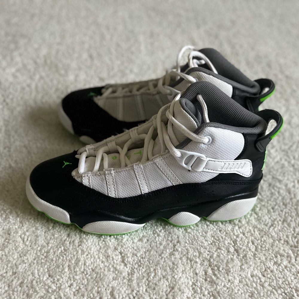 Jordan 6 Rings - Picture 3 of 5